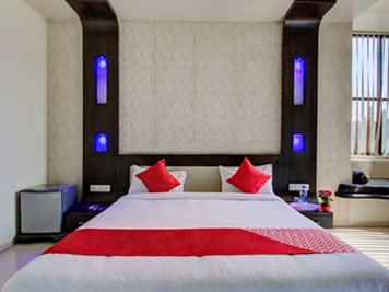 Standard Suite Room, Neelam Hotel